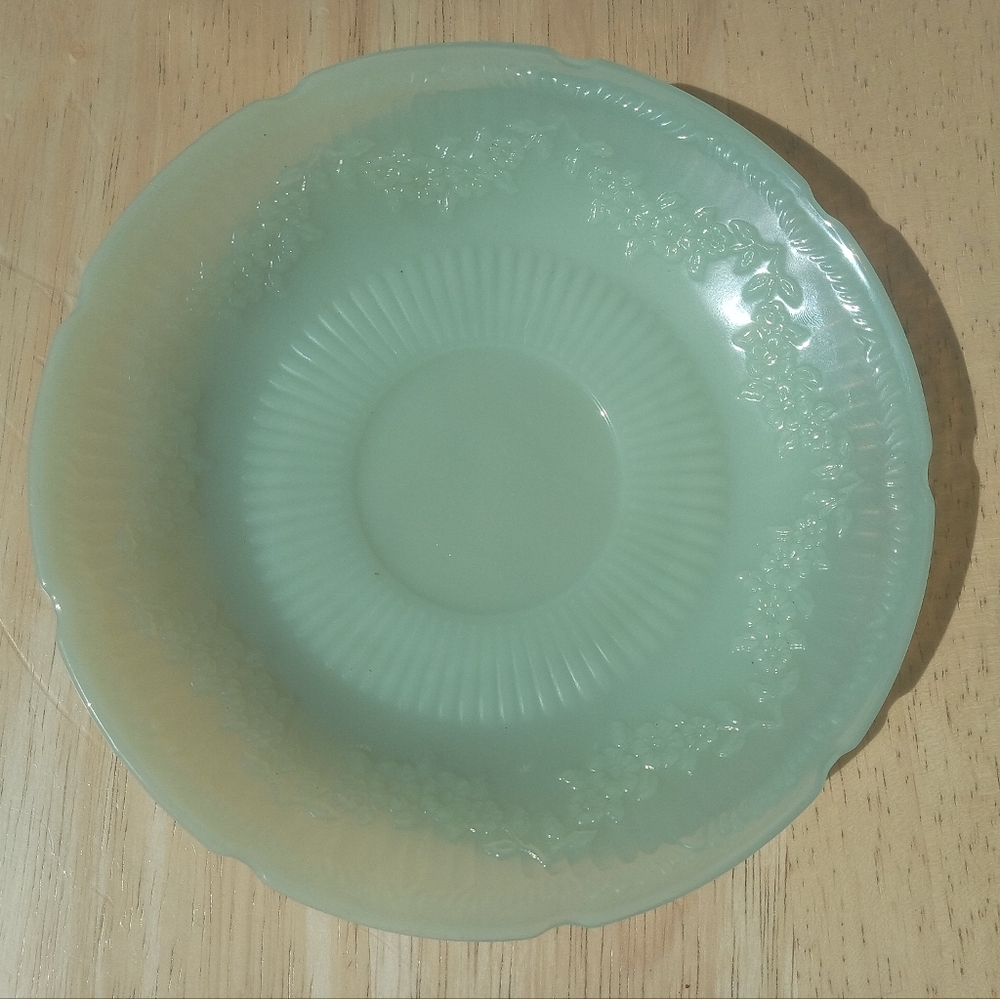 Vintage jadeite saucer 6" Alice pattern